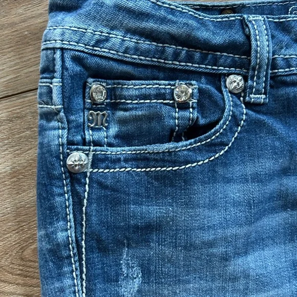 Miss Me Denim Cuffed Capri Jeans - Picture 3 of 7